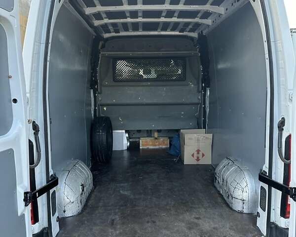 Белый Опель Movano, объемом двигателя 2.3 л и пробегом 600 тыс. км за 12800 $, фото 6 на Automoto.ua