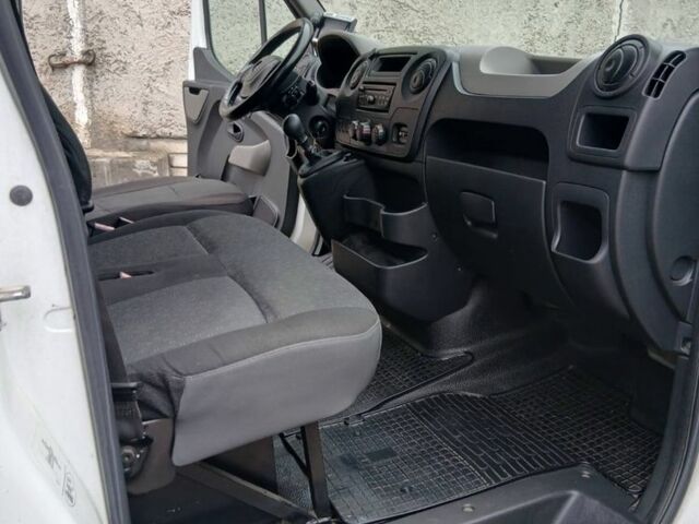 Белый Опель Movano, объемом двигателя 2.3 л и пробегом 600 тыс. км за 12500 $, фото 15 на Automoto.ua