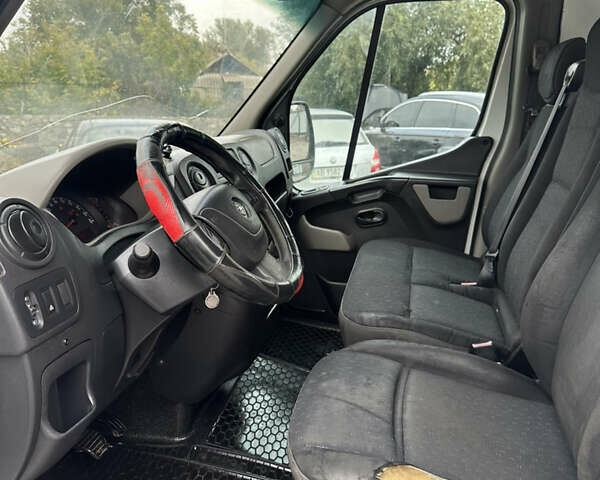Білий Опель Movano, об'ємом двигуна 2.3 л та пробігом 700 тис. км за 8500 $, фото 15 на Automoto.ua