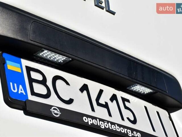 Белый Опель Movano, объемом двигателя 2.3 л и пробегом 279 тыс. км за 14550 $, фото 12 на Automoto.ua