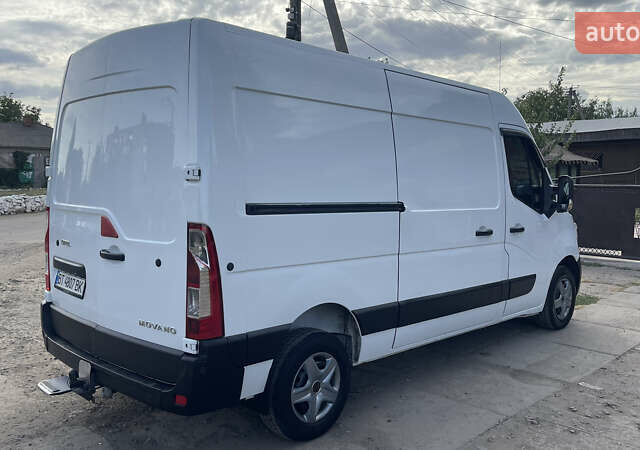 Белый Опель Movano, объемом двигателя 2.3 л и пробегом 290 тыс. км за 9900 $, фото 4 на Automoto.ua