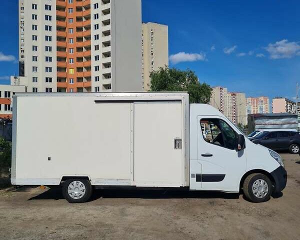 Белый Опель Movano, объемом двигателя 0 л и пробегом 274 тыс. км за 12800 $, фото 4 на Automoto.ua