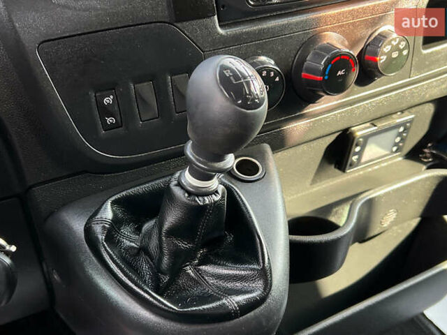 Белый Опель Movano, объемом двигателя 2.3 л и пробегом 373 тыс. км за 16700 $, фото 11 на Automoto.ua