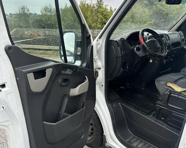 Білий Опель Movano, об'ємом двигуна 2.3 л та пробігом 700 тис. км за 8500 $, фото 13 на Automoto.ua