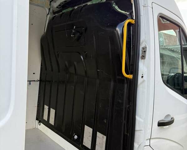 Белый Опель Movano, объемом двигателя 2.3 л и пробегом 262 тыс. км за 14500 $, фото 10 на Automoto.ua