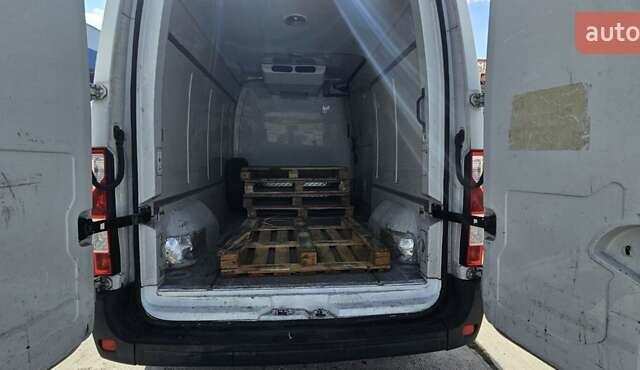 Белый Опель Movano, объемом двигателя 2.3 л и пробегом 320 тыс. км за 14000 $, фото 17 на Automoto.ua