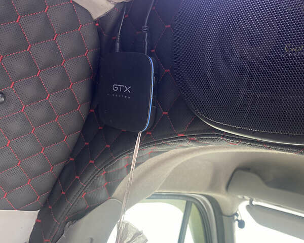 Белый Опель Movano, объемом двигателя 0 л и пробегом 397 тыс. км за 16200 $, фото 8 на Automoto.ua