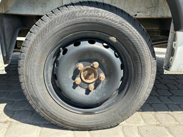 Белый Опель Movano, объемом двигателя 2.3 л и пробегом 619 тыс. км за 12900 $, фото 6 на Automoto.ua