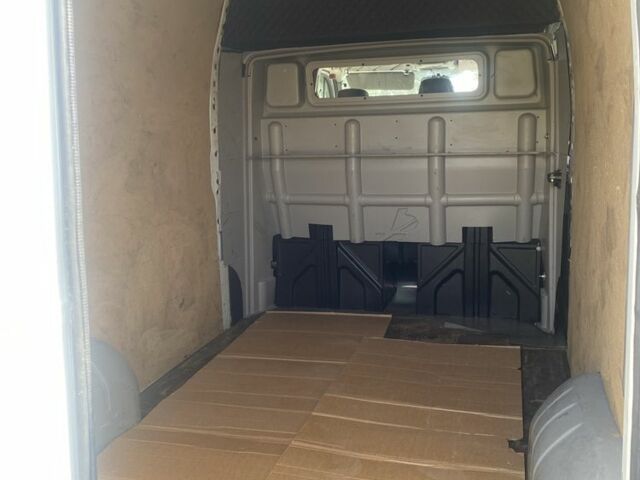 Белый Опель Movano, объемом двигателя 2.3 л и пробегом 397 тыс. км за 15300 $, фото 8 на Automoto.ua