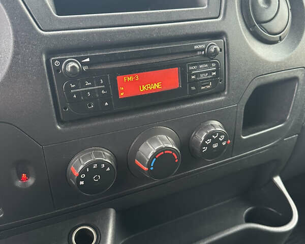 Белый Опель Movano, объемом двигателя 2.3 л и пробегом 201 тыс. км за 14300 $, фото 17 на Automoto.ua