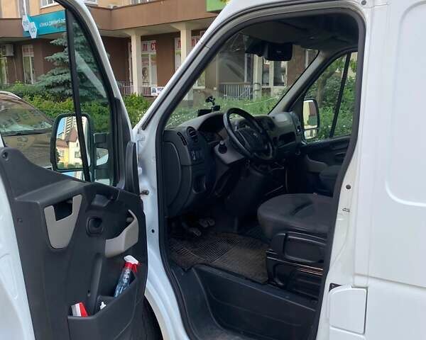 Белый Опель Movano, объемом двигателя 2.3 л и пробегом 358 тыс. км за 13000 $, фото 6 на Automoto.ua