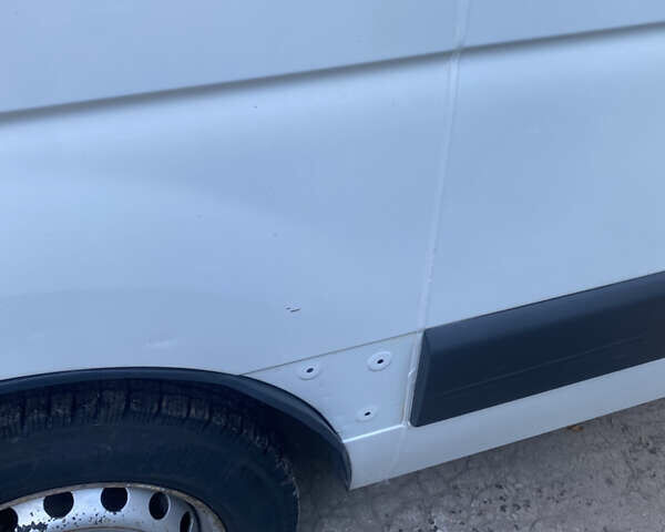 Білий Опель Movano, об'ємом двигуна 2.3 л та пробігом 197 тис. км за 12500 $, фото 4 на Automoto.ua