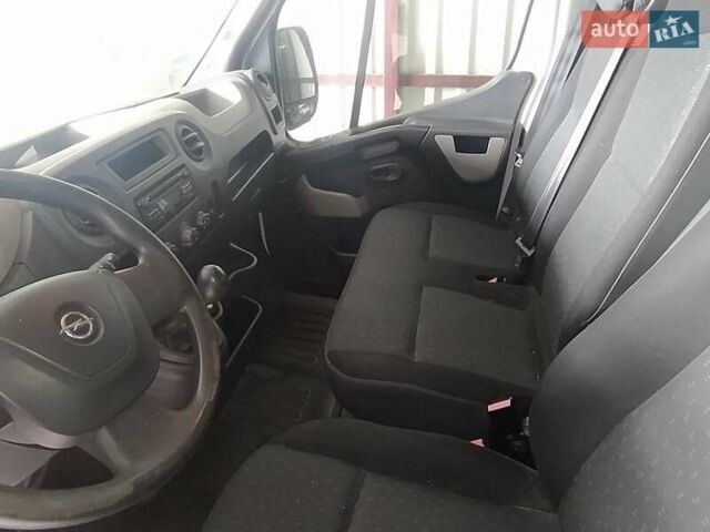 Білий Опель Movano, об'ємом двигуна 2.3 л та пробігом 174 тис. км за 12000 $, фото 2 на Automoto.ua
