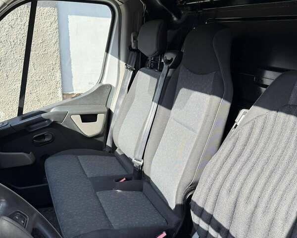 Белый Опель Movano, объемом двигателя 2.3 л и пробегом 262 тыс. км за 14500 $, фото 4 на Automoto.ua