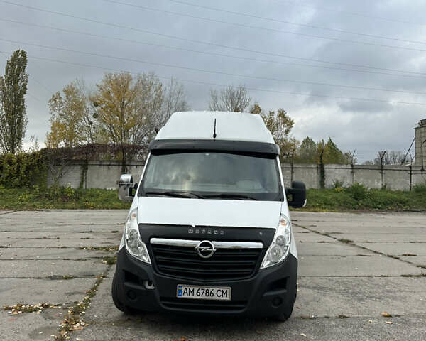 Белый Опель Movano, объемом двигателя 2.3 л и пробегом 201 тыс. км за 14300 $, фото 1 на Automoto.ua