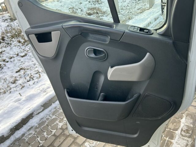 Белый Опель Movano, объемом двигателя 2.3 л и пробегом 619 тыс. км за 12900 $, фото 10 на Automoto.ua