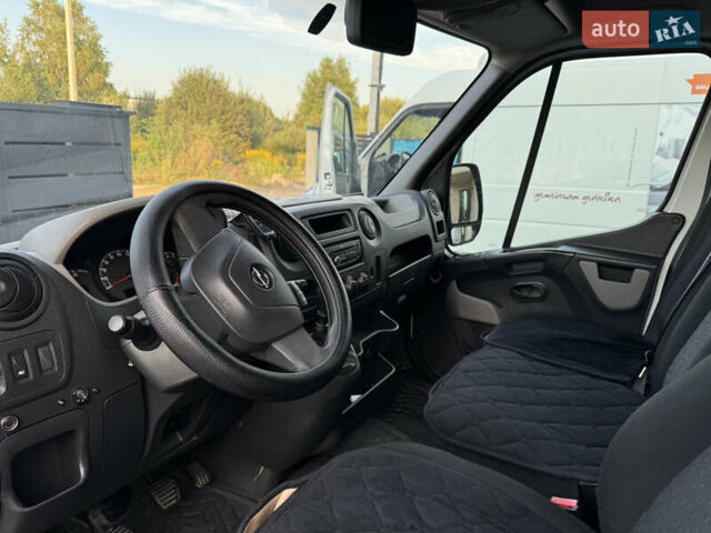 Белый Опель Movano, объемом двигателя 2.3 л и пробегом 340 тыс. км за 12500 $, фото 12 на Automoto.ua