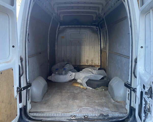 Білий Опель Movano, об'ємом двигуна 2.3 л та пробігом 197 тис. км за 12500 $, фото 8 на Automoto.ua