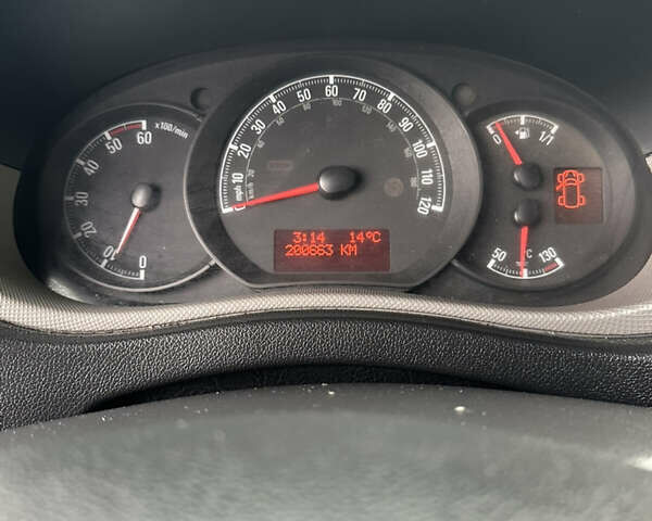 Белый Опель Movano, объемом двигателя 2.3 л и пробегом 201 тыс. км за 14300 $, фото 16 на Automoto.ua