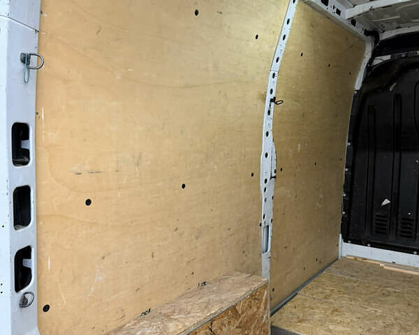 Білий Опель Movano, об'ємом двигуна 2.3 л та пробігом 414 тис. км за 13500 $, фото 13 на Automoto.ua
