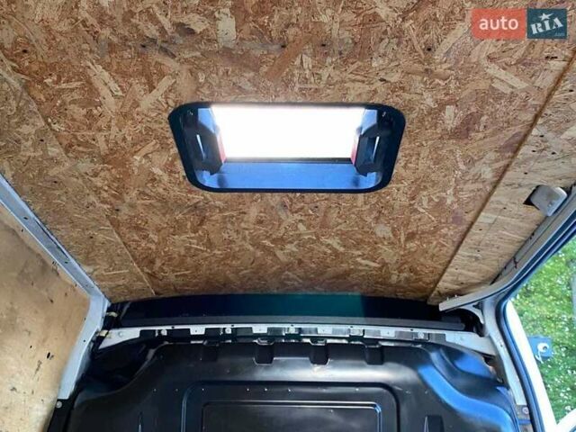 Белый Опель Movano, объемом двигателя 2.3 л и пробегом 265 тыс. км за 15600 $, фото 23 на Automoto.ua