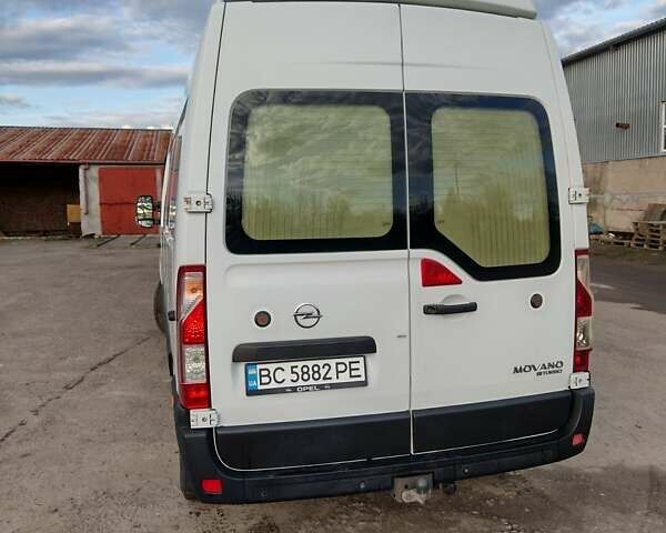 Белый Опель Movano, объемом двигателя 2.3 л и пробегом 300 тыс. км за 13150 $, фото 4 на Automoto.ua