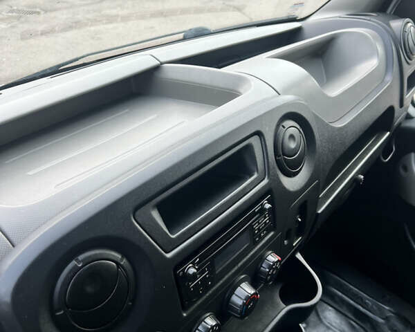 Опель Movano 2016 в Любомль на Automoto.ua Белый Опель Movano, объемом двигателя 2.3 л и пробегом 372 тыс. км за 15500 $, фото 18 на Automoto.ua