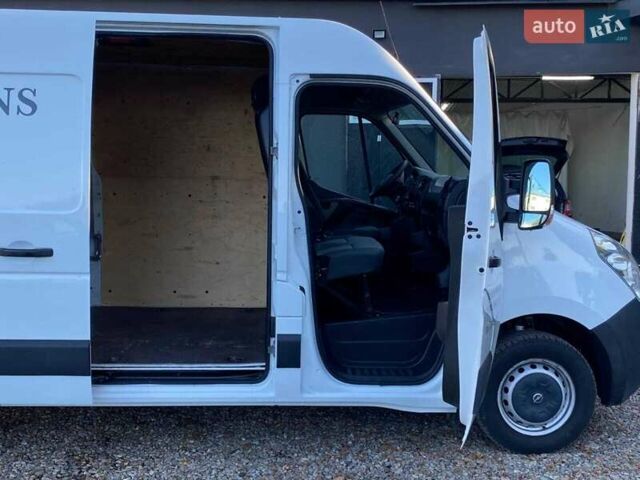 Белый Опель Movano, объемом двигателя 2.3 л и пробегом 265 тыс. км за 15600 $, фото 11 на Automoto.ua