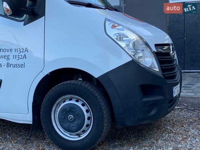 Белый Опель Movano, объемом двигателя 2.3 л и пробегом 265 тыс. км за 15600 $, фото 1 на Automoto.ua