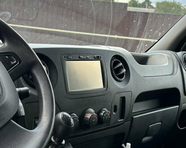 Білий Опель Movano, об'ємом двигуна 2.3 л та пробігом 211 тис. км за 15200 $, фото 5 на Automoto.ua