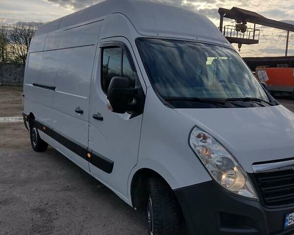 Белый Опель Movano, объемом двигателя 2.3 л и пробегом 300 тыс. км за 13150 $, фото 1 на Automoto.ua