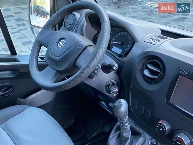 Белый Опель Movano, объемом двигателя 2.3 л и пробегом 265 тыс. км за 15600 $, фото 20 на Automoto.ua