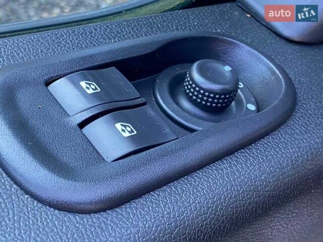 Белый Опель Movano, объемом двигателя 2.3 л и пробегом 265 тыс. км за 15600 $, фото 15 на Automoto.ua