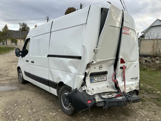Белый Опель Movano, объемом двигателя 2.3 л и пробегом 275 тыс. км за 8700 $, фото 3 на Automoto.ua