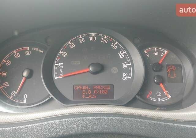 Білий Опель Movano, об'ємом двигуна 2.3 л та пробігом 292 тис. км за 16000 $, фото 6 на Automoto.ua