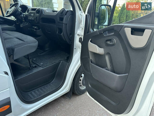Білий Опель Movano, об'ємом двигуна 2.3 л та пробігом 284 тис. км за 15700 $, фото 13 на Automoto.ua