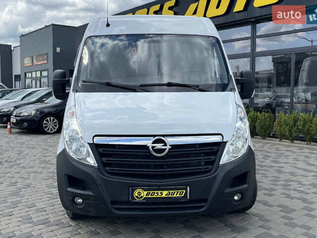 Белый Опель Movano, объемом двигателя 2.3 л и пробегом 214 тыс. км за 15700 $, фото 1 на Automoto.ua