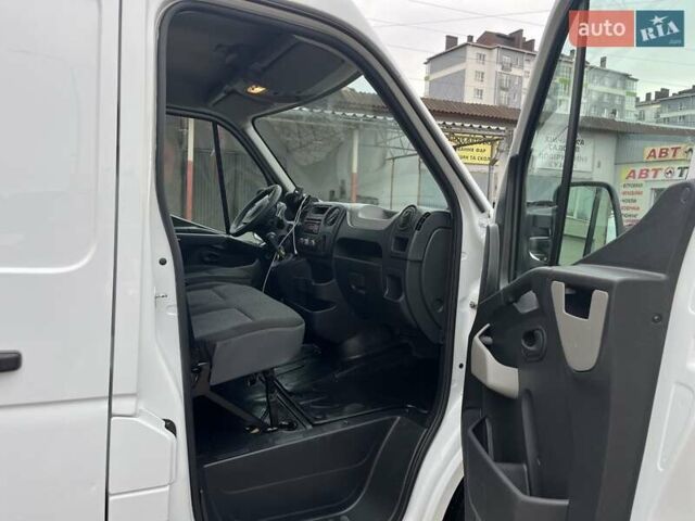 Білий Опель Movano, об'ємом двигуна 2.3 л та пробігом 262 тис. км за 15000 $, фото 8 на Automoto.ua