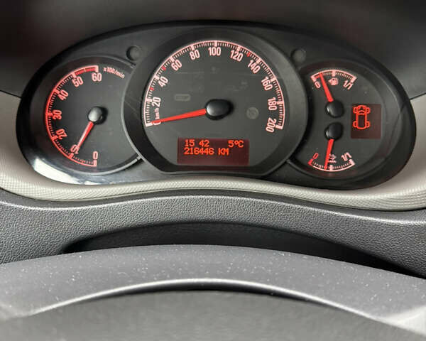 Білий Опель Movano, об'ємом двигуна 2.3 л та пробігом 217 тис. км за 14900 $, фото 30 на Automoto.ua