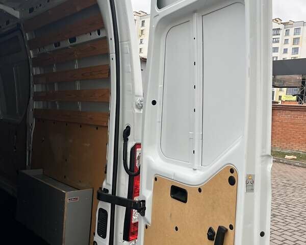 Білий Опель Movano, об'ємом двигуна 2.3 л та пробігом 262 тис. км за 15000 $, фото 12 на Automoto.ua