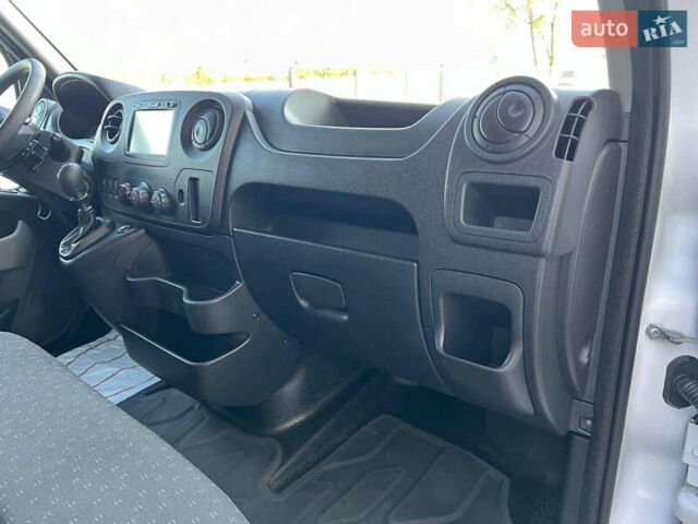 Білий Опель Movano, об'ємом двигуна 0 л та пробігом 145 тис. км за 16850 $, фото 12 на Automoto.ua