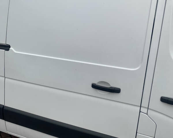 Белый Опель Movano, объемом двигателя 2.3 л и пробегом 415 тыс. км за 15400 $, фото 4 на Automoto.ua