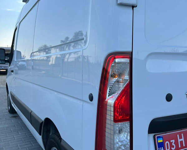 Білий Опель Movano, об'ємом двигуна 0 л та пробігом 145 тис. км за 16850 $, фото 47 на Automoto.ua