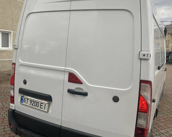 Белый Опель Movano, объемом двигателя 2.3 л и пробегом 415 тыс. км за 15400 $, фото 8 на Automoto.ua