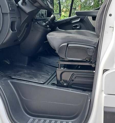 Білий Опель Movano, об'ємом двигуна 0 л та пробігом 220 тис. км за 15700 $, фото 36 на Automoto.ua