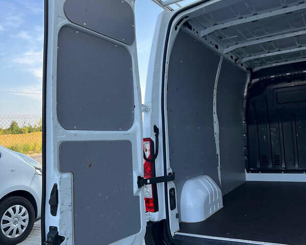 Білий Опель Movano, об'ємом двигуна 0 л та пробігом 145 тис. км за 16850 $, фото 18 на Automoto.ua