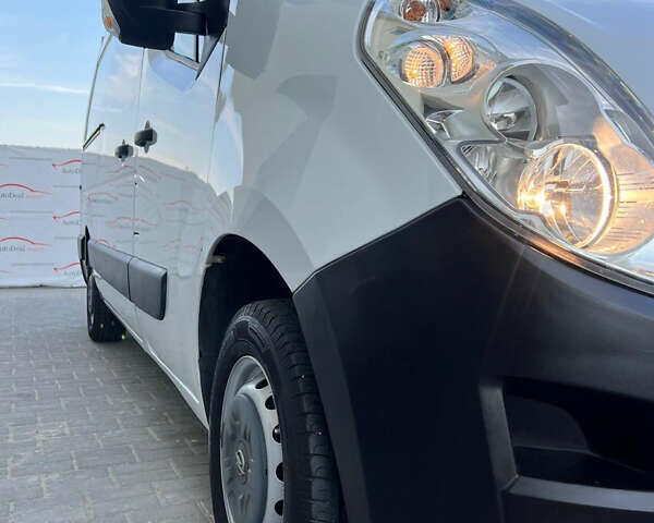 Білий Опель Movano, об'ємом двигуна 0 л та пробігом 145 тис. км за 16850 $, фото 38 на Automoto.ua