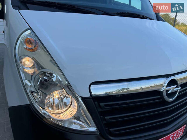 Білий Опель Movano, об'ємом двигуна 0 л та пробігом 145 тис. км за 16850 $, фото 40 на Automoto.ua