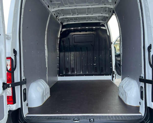 Білий Опель Movano, об'ємом двигуна 0 л та пробігом 145 тис. км за 16850 $, фото 17 на Automoto.ua