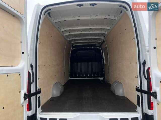 Белый Опель Movano, объемом двигателя 2.3 л и пробегом 179 тыс. км за 18500 $, фото 63 на Automoto.ua